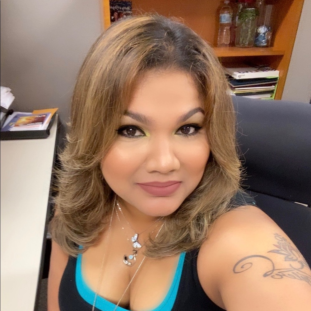 Meet your Posher, Cindy